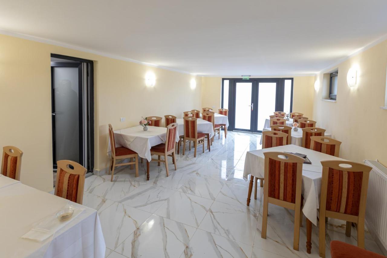 Villa Class Sanmartin Bagian luar foto