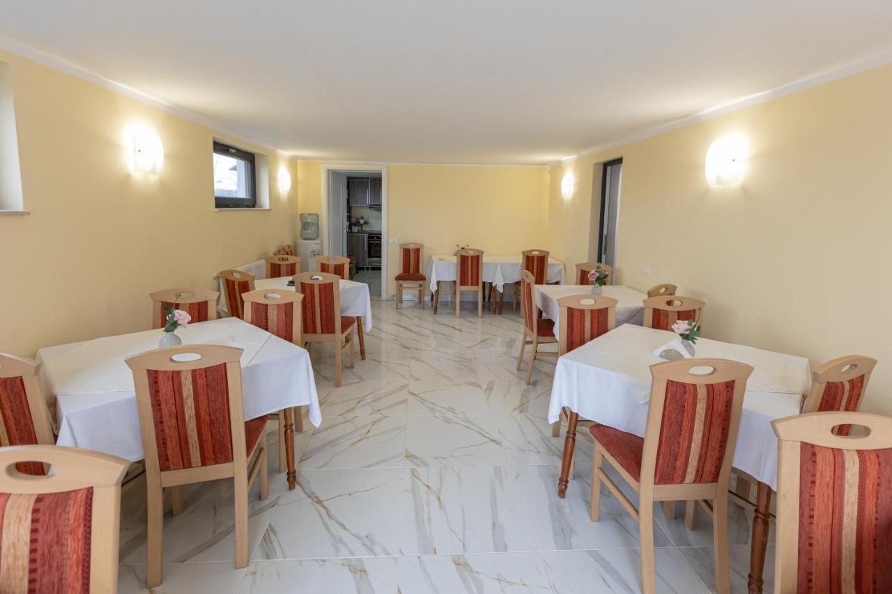 Villa Class Sanmartin Bagian luar foto